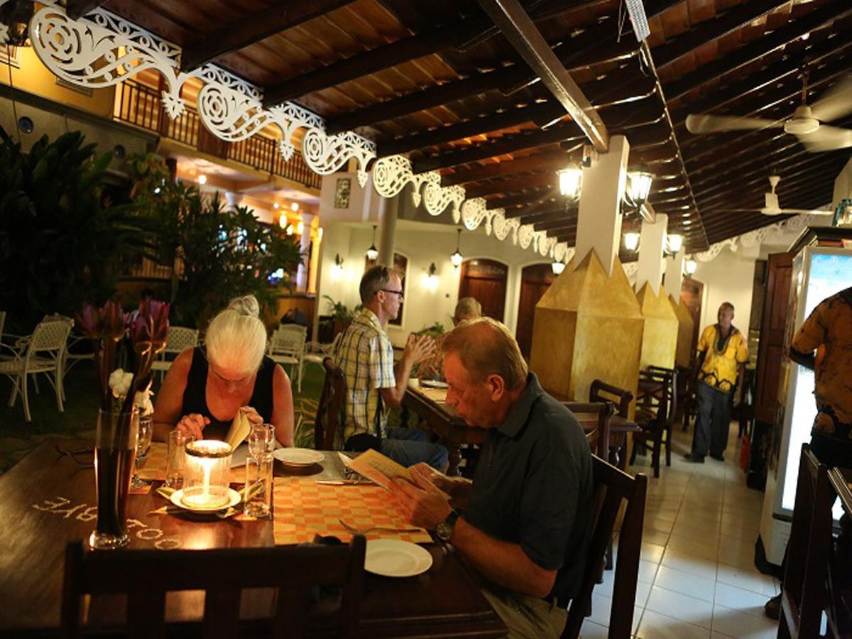 אונה ואטונה Sunray Villa And Resort מראה חיצוני תמונה